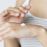 強すぎる美容部員「お前は尻から飯を食うのか？」