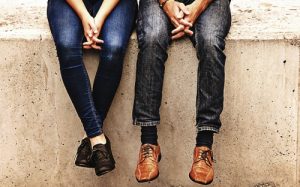 【海外腐ネタ】自分の旦那×共演者の同人誌を読んでる嫁がいるらしい…