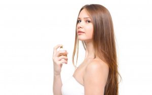 シャネルが香水は「キスして欲しい所」に付けると良いって言うから…