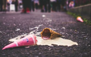 【つらい】「通販やったら買いますか?」アンケートが呼んだ悲劇…