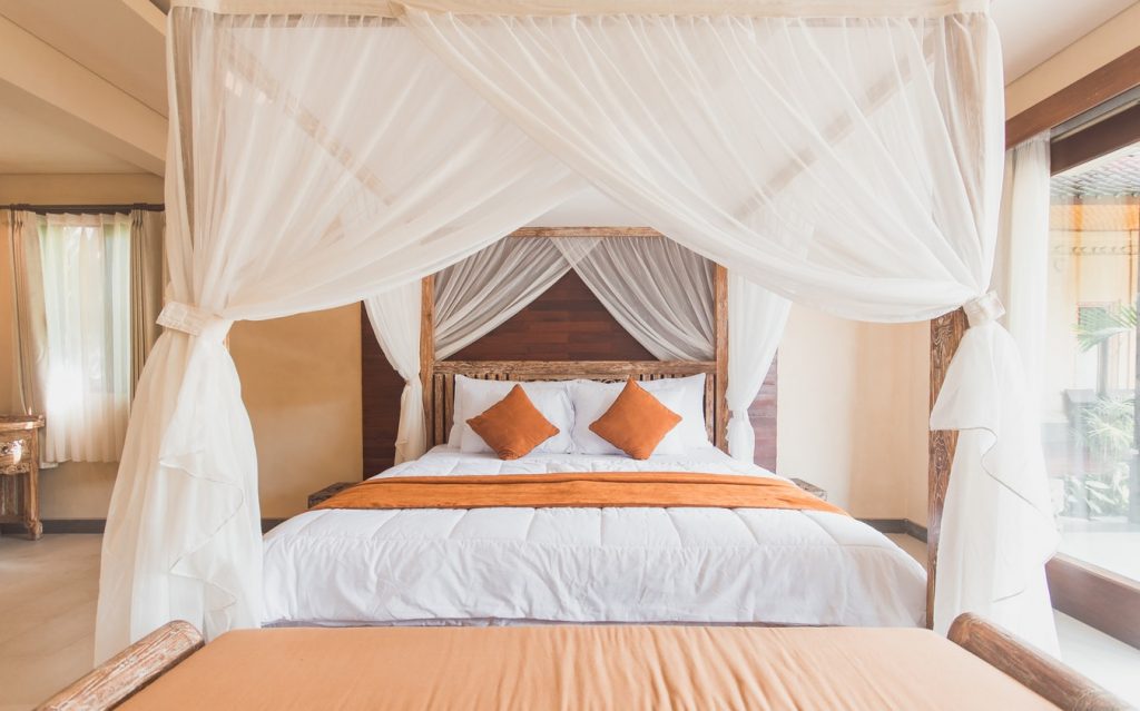 【妄想】この「キスしないと出られない部屋」の設定が神