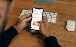 【議論】画像ツイートで商業漫画を宣伝するアレ、あり?なし?